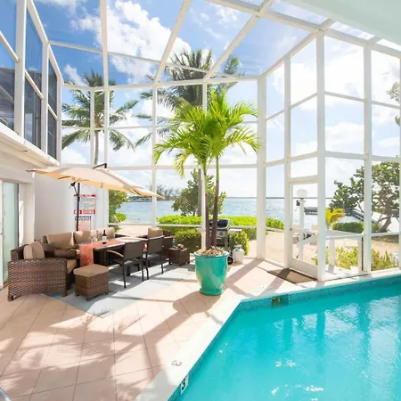 Pools Of The Kai 10 Apartment